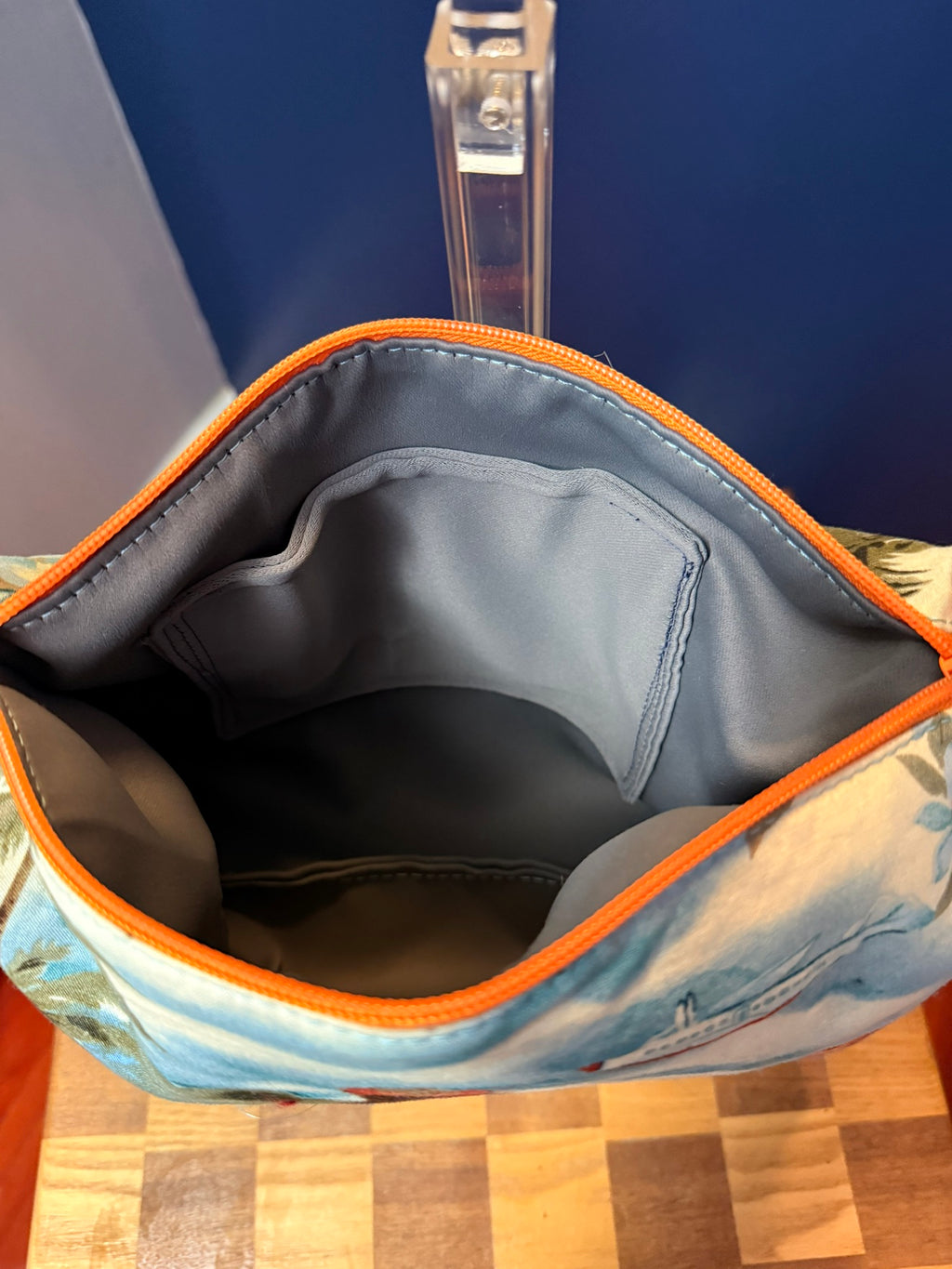 Interior of Hawaiian crossbody showing grey lining