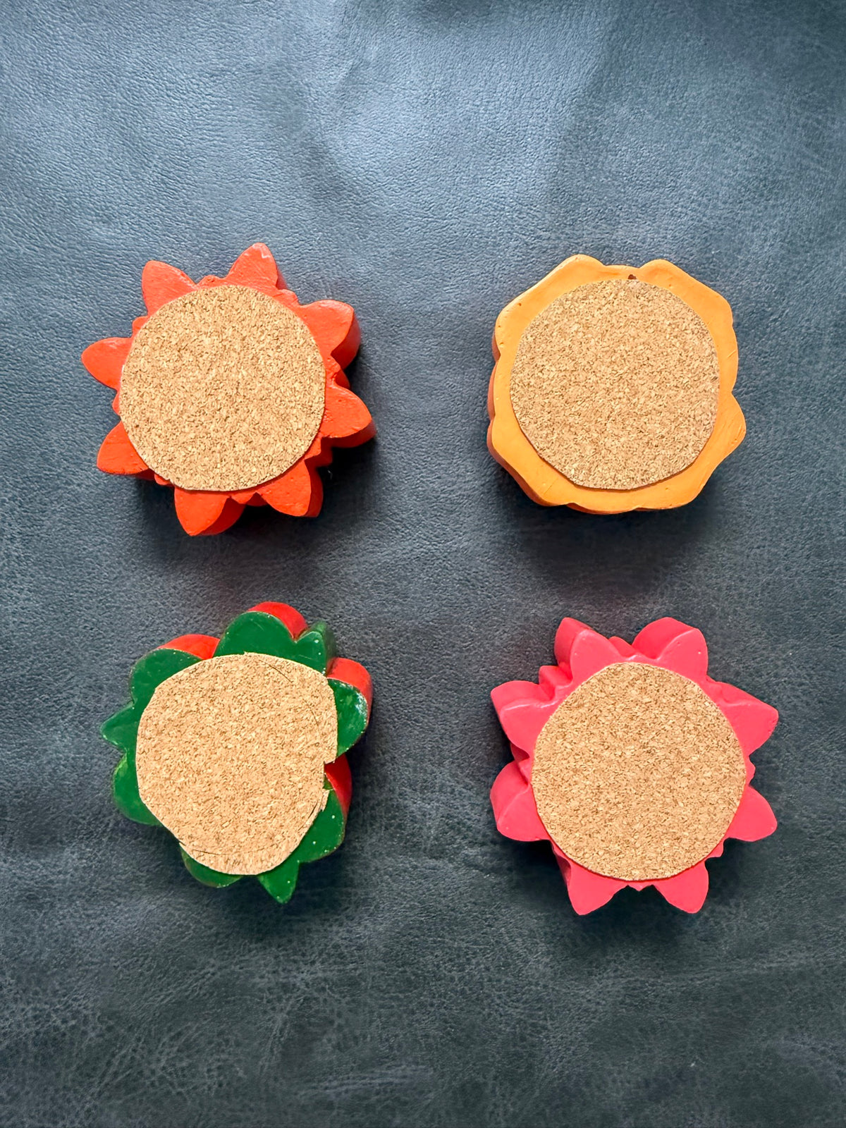 Cork bottoms of the round sunset fabric weights